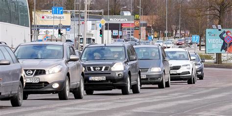 LTAB: krīzē auto īpašnieki biežāk izvēlas saņemt zaudējumu .